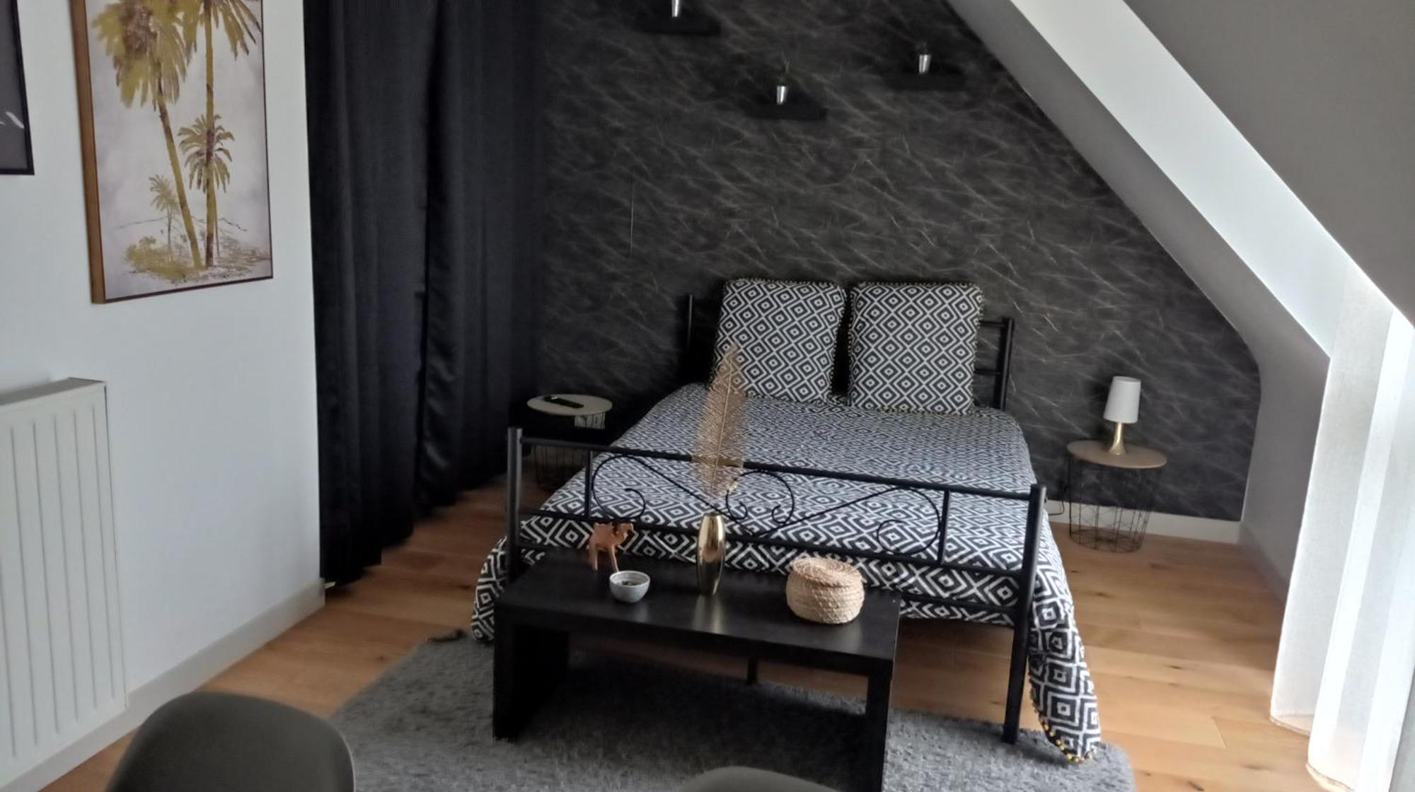 Au Bonheur Du Logis Otel Fougères Dış mekan fotoğraf